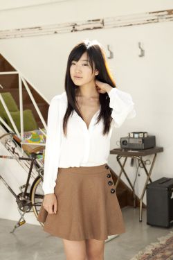 美女被打屁屁